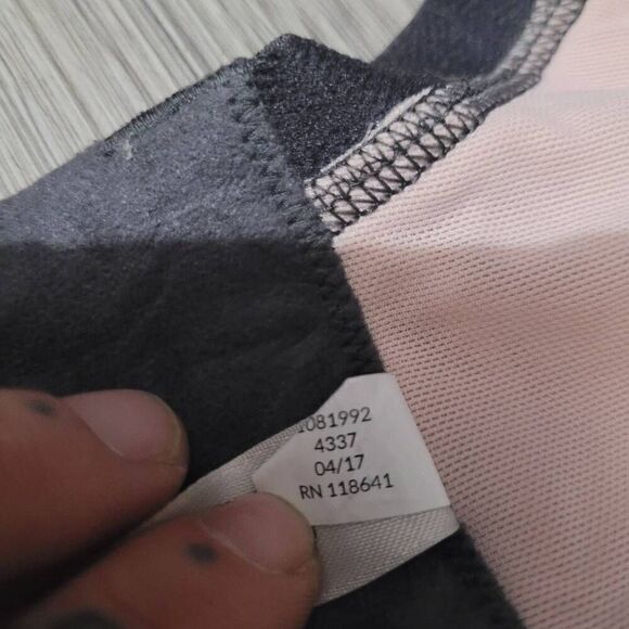 Cacique 44G grey polka dot mesh bra with pink lining underwired - Picture 10 of 10